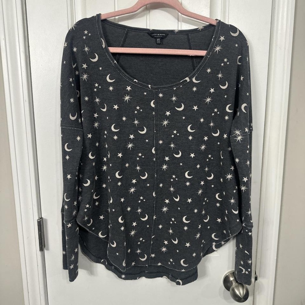 Lucky Brand soft charcoal gray long sleeve top with an allover moon and star. M